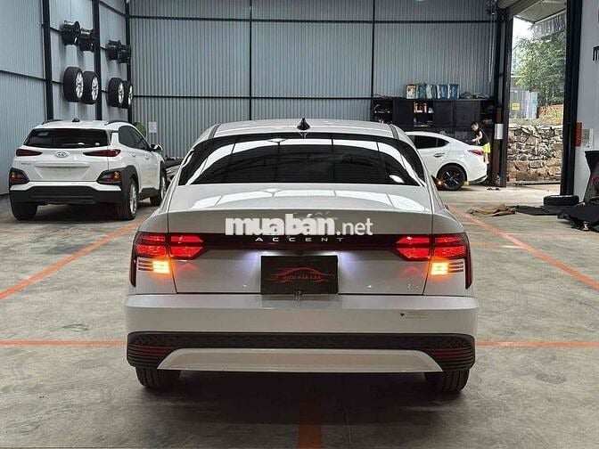 Hyundai Accent 2024 AT