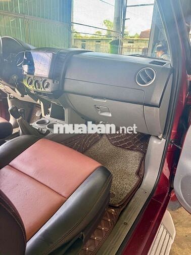 Ford ranger 2 cầu số sàn bản đủ XLT