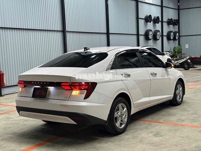 Hyundai Accent 2024 AT