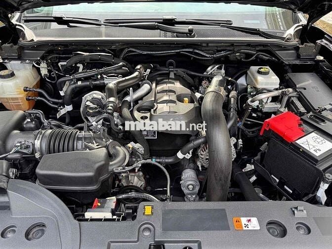 CẦN BÁN XE FORD EVERETS SPORT XS2025.12000KM