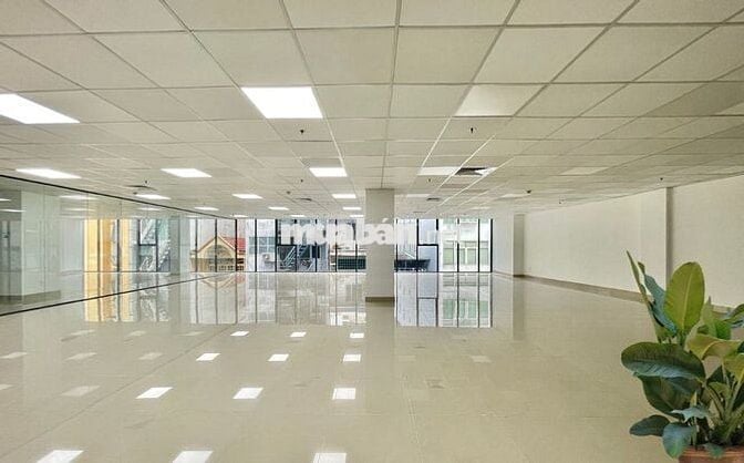 Văn Phòng Gần Sân Bay 32,8tr/tháng, Không Cấm Dừng Đỗ Xe