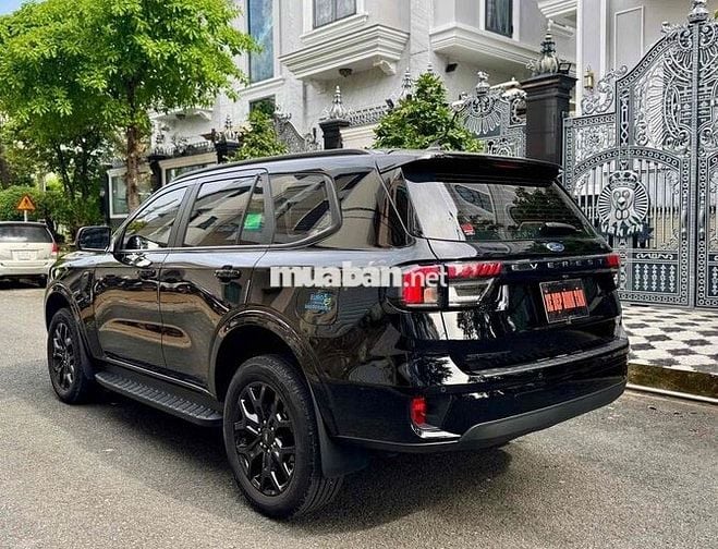 CẦN BÁN XE FORD EVERETS SPORT XS2025.12000KM