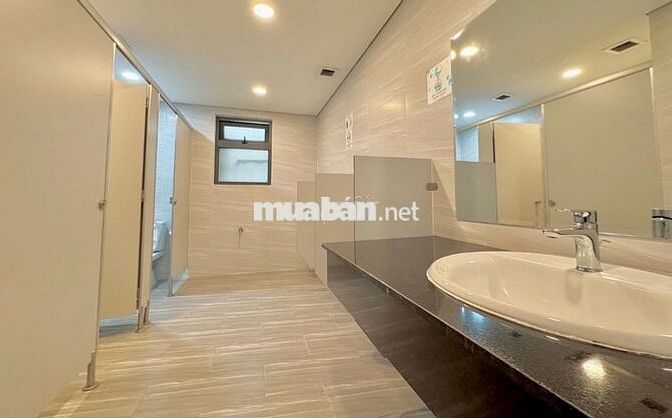 Văn Phòng Gần Sân Bay 32,8tr/tháng, Không Cấm Dừng Đỗ Xe