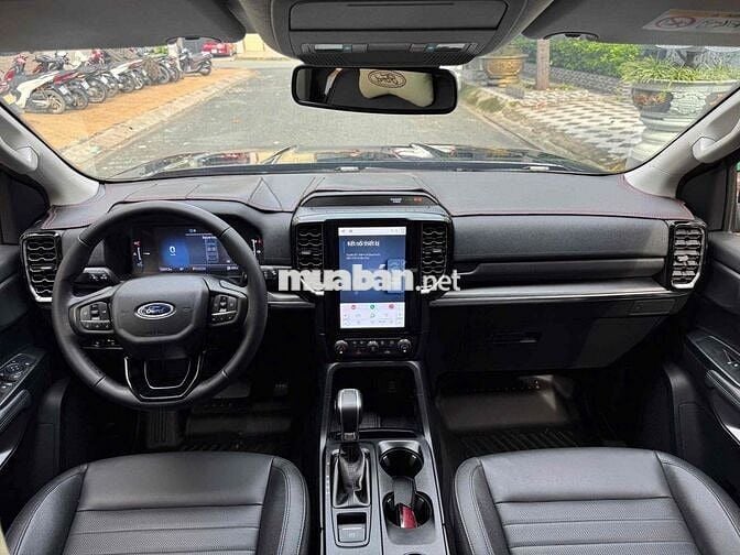 CẦN BÁN XE FORD EVERETS SPORT XS2025.12000KM