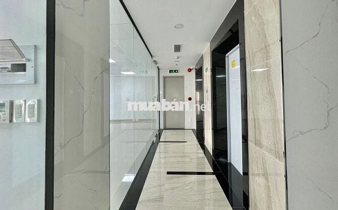 Văn Phòng Gần Sân Bay 32,8tr/tháng, Không Cấm Dừng Đỗ Xe