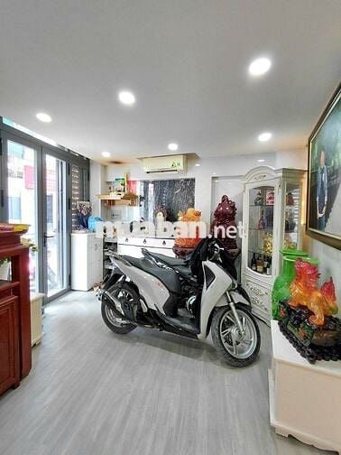 BÁN NHÀ HẺM XE TẢI ĐÔNG HỒ P.8 TÂN BÌNH 6,15M X 5,2M GIÁ 6.5 TỶ TL