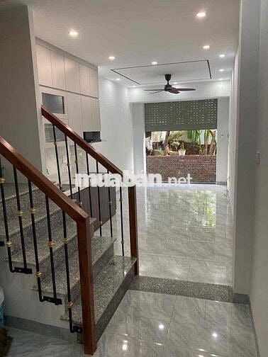 Ngon ! Hơn 5 tỷ nhà mới thang máy Vĩnh Khang-Oto tránh 20m-33m*5T;3N