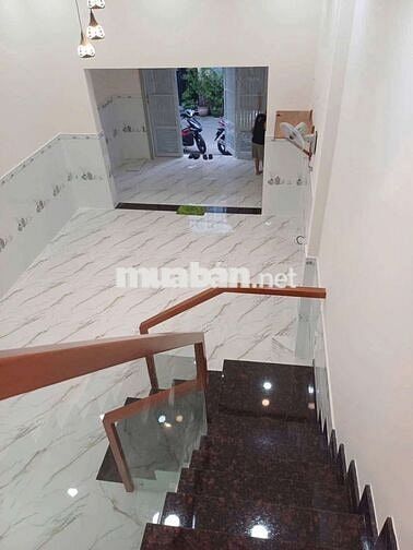 CHO THUÊ NHÀ ĐƯỜNG LÊ TRỌNG TẤN DT 4,7*19 HẺM XE HƠI 6M