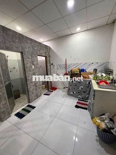 Nhà ngang lớn , HXH sát Tên lửa , sát MT , 50m2 2 tầng . Bình Tân