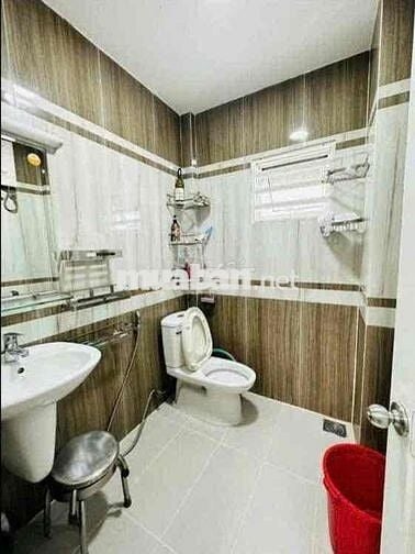 CHO THUÊ NHÀ MẶT TIỀN LÊ VĂN SỸ,PHÚ NHUẬN(TRỆT,3LẦU