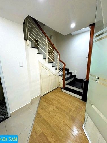 BÁN NHÀ HẺM XE HƠI THÔNG RA 3/2 : 407 SƯ VẠN HẠNH - P. 12 - Q. 10 -HCM