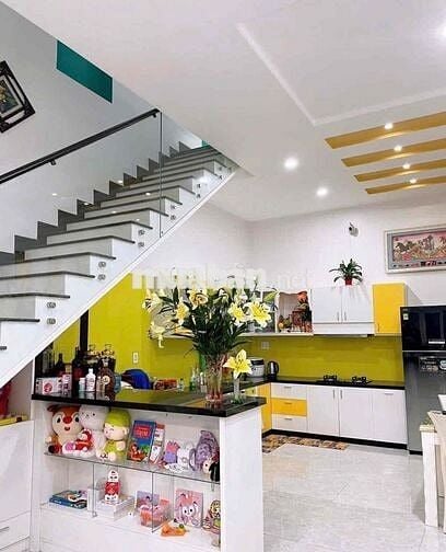 nhà 2 tầng đường thanh lương - gần cầu hòa xuân.