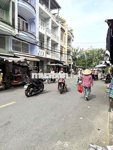 Mặt tiền kinh doanh chợ An Dương Vương - nhà mới - 4 tầng- thang máy