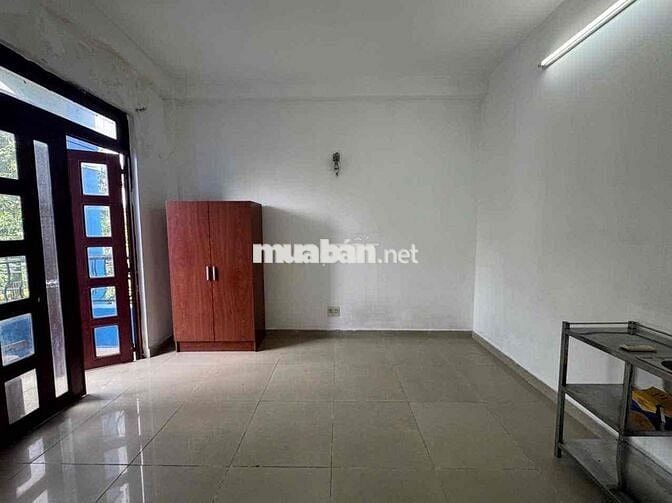 PHÒNG TRỌ ZÁ RẺ BAN CÔNG NGAY TÂN BÌNH - TRƯỜNG CHINH - CỘNG HOÀ