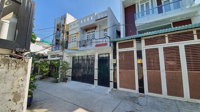 Bán Nhà Hẻm 8m Bình Trị Đông 6x15m x 2Tầng, 4PN 3WC Thẳng Trục Tên Lửa