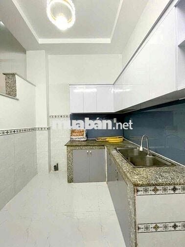 BÁN NHÀ HIỆP THÀNH 17 - BẾN XE BUÝT VÀO 100M - GIÁ: 2,280 TỶ