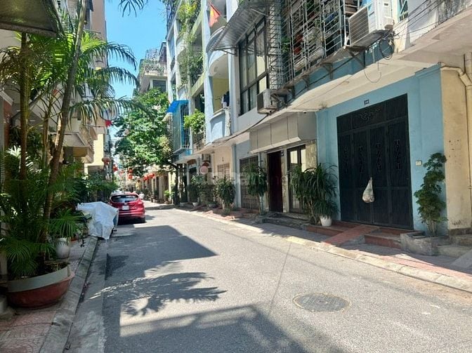 Chính chủ bán nhà tại 447 Ngọc Lâm, Long Biên, Hà Nội