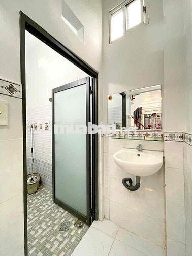 BÁN NHÀ HIỆP THÀNH 17 - BẾN XE BUÝT VÀO 100M - GIÁ: 2,280 TỶ