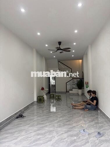 BÁN NHÀ TÂY HỒ - NGÕ THÔNG - OTO ĐỖ CỬA - VIEW HỒ - Ở NGAY