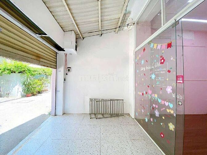 Mình bán nhà đẹp giá rẻ hẻm xe hơi Lê Văn Sỹ