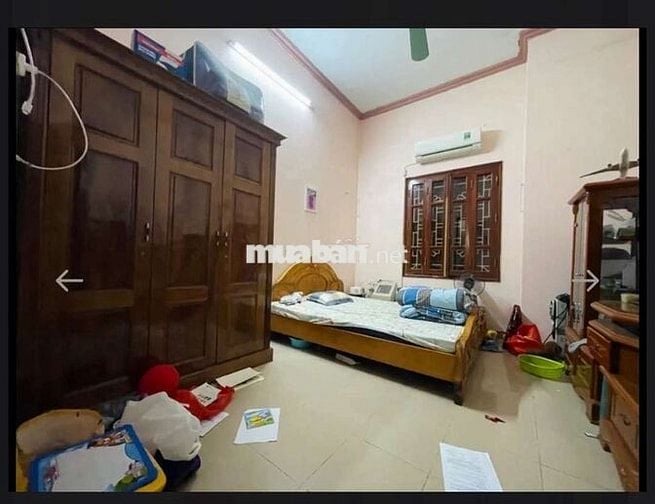 Tôi cần bán nhà Trần Quốc Hoàn 4tầng mặt ngõ ô tô chánh đỗ kinh doanh