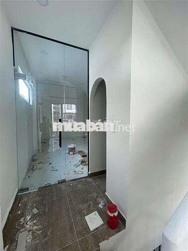 Mình bán nhà đẹp giá rẻ hẻm xe hơi Lê Văn Sỹ