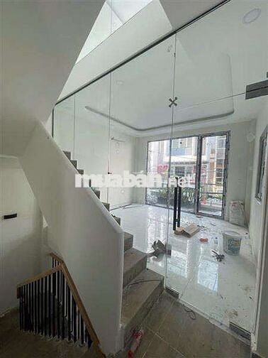 Mình bán nhà đẹp giá rẻ hẻm xe hơi Lê Văn Sỹ