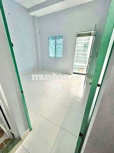 Nhà cho thuê Lê Đình Cẩn (2PN 2WC) gần chợ, nhà mới sơn, vô ở ngay