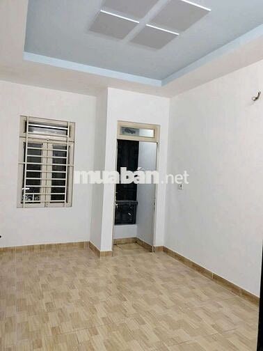 7tr nhà dt 4❌11 trệt+3 lầu đúc 4pn3wc đường số 4 bhhB BT cũ.