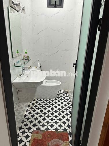 Tòa nhà 8 tầng MT Nguyễn Văn Trỗi, P. Nhuận - 29,9 tỷ - HH 1%