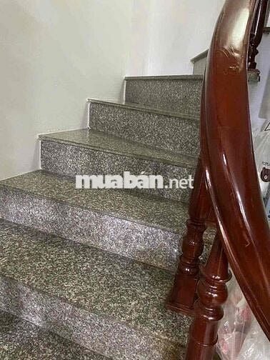 CHO THUÊ NHÀ BÁT KHỐI - TƯ ĐÌNH 5 TẦNG. 3PN. FULL NỘI THẤT. Ở NGAY