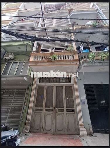 Tôi cần bán nhà Trần Quốc Hoàn 4tầng mặt ngõ ô tô chánh đỗ kinh doanh