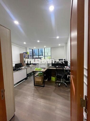 Tòa nhà 8 tầng MT Nguyễn Văn Trỗi, P. Nhuận - 29,9 tỷ - HH 1%