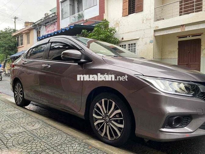 Honda City 2018 1.5 TOP - 16000 km