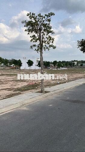 CẦN BÁN LÔ GÓC GIÁ 1,5 TỶ (100M2) LIỀN KỀ SÂN BAY LONG THÀNH