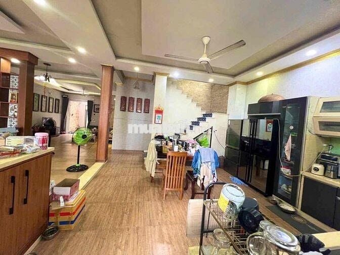 Cho thuê Kho + nhà mặt tiền kinh doanh gần chợ Cầu 10x50 m