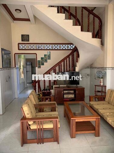 Bán nhà hẻm xe hơi, gần đường chính