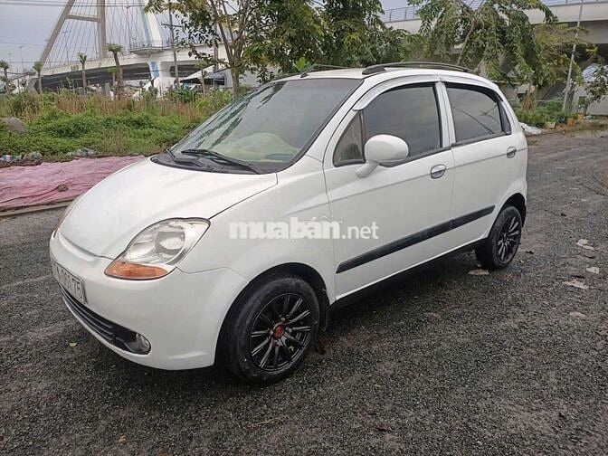 Spark 2010 xe đẹp máy êm có giao lưu