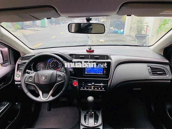 Honda City 2018 1.5 TOP - 16000 km