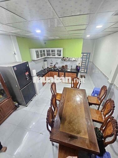 NHÀ 1TRỆT 1 LỬNG 110m2 - HẺM XE HƠI CÁCH LÊ VĂN KHƯƠNG 100M - GIÁ 5T5