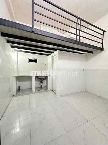 PHÒNG TRỌ GÁC MỚI - AN NINH GẦN VÒNG XOAY PHÚ LÂM