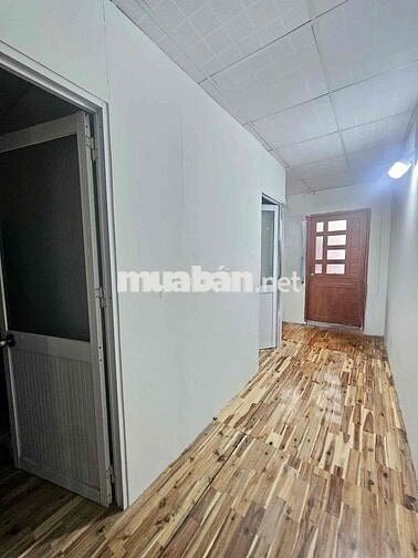 NHÀ 1TRỆT 1 LỬNG 110m2 - HẺM XE HƠI CÁCH LÊ VĂN KHƯƠNG 100M - GIÁ 5T5