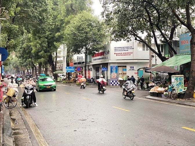 Cho thuê nhà mặt phố 184 Lò Đúc, Hai Bà Trưng ,Hà Nội 80m2/ 6 tầng 