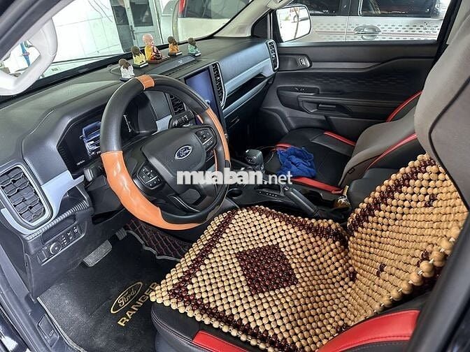 Ford Ranger XLS 2.0L 4x2 AT 2023 vay Ngân Hàng 75%