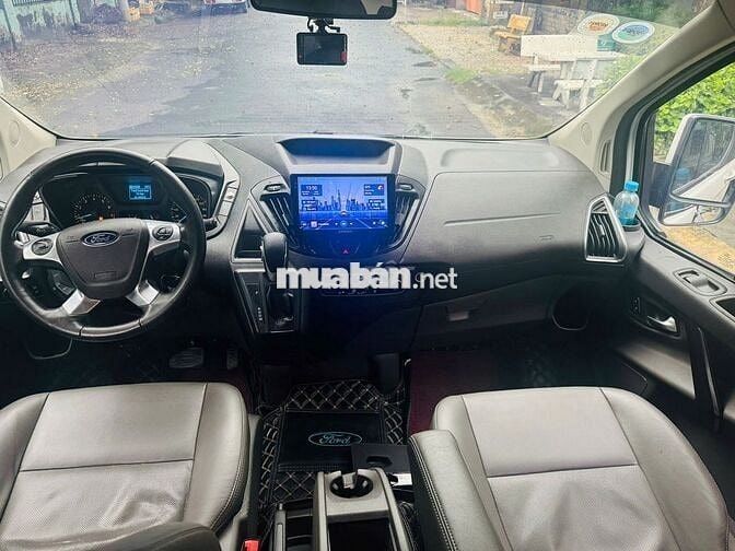 Ford Tourneo Titanium 2019, bảo hành 2026, vay 75%