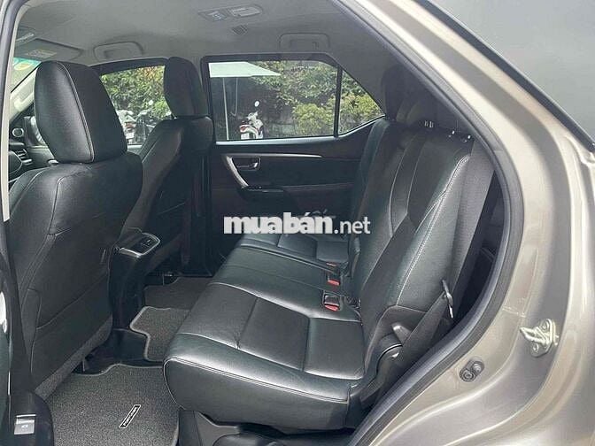 Toyota Fortuner 1 cầu, máy dầu, số tự động formmoi