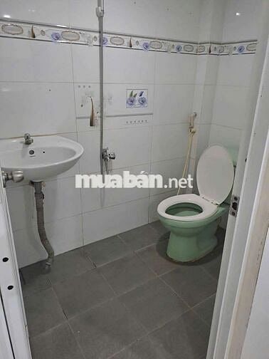 Nhà cho thuê Chiến Lược, BT (2PN 2WC) hẻm 5m xe hơi đậu trước nhà