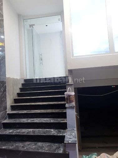 Cho Thuê Tầng 1Mặt Phố  nhà 7 tầng  đường sông lừ, phường  Phương Mai