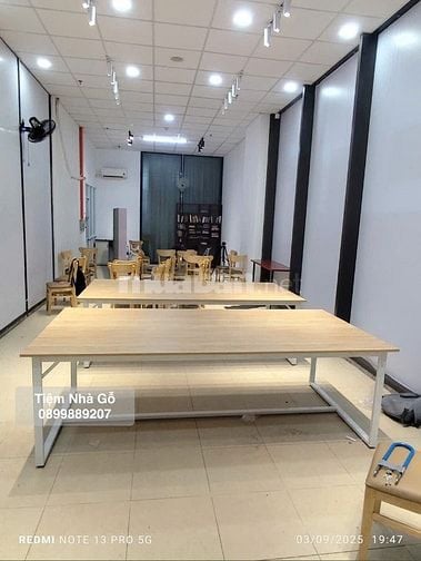 Bàn họp chân sắt dành cho 6-8 người ngồi