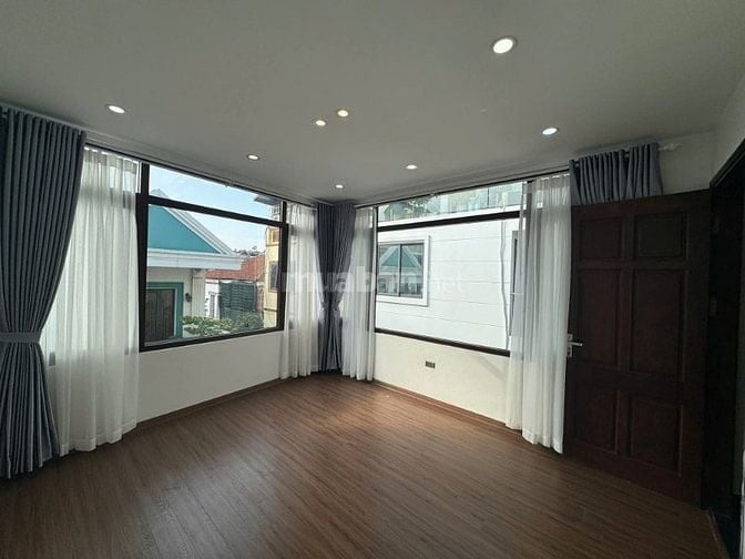 HIẾM, THƯỢNG THANH, CĂN GÓC, Ô TÔ TRÁNH, KINH DOANH. 47M2 4 TẦNG 